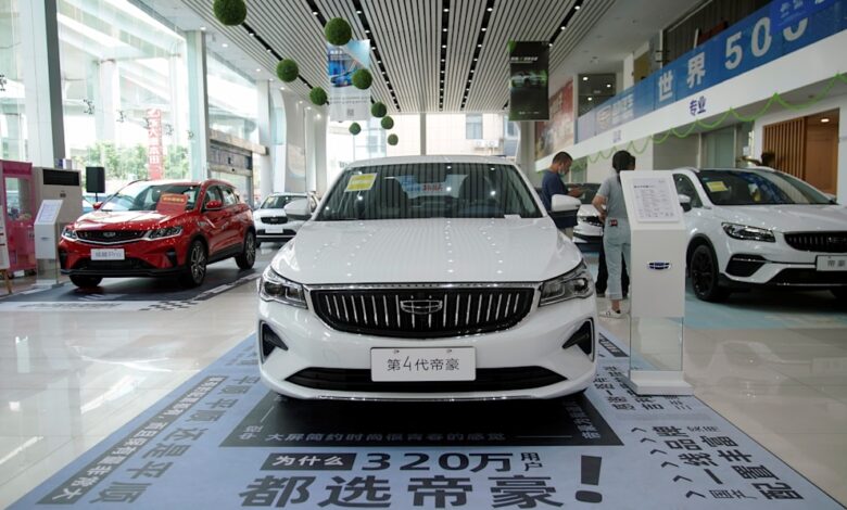 China's auto sales to reach 27.5 million in 2022, up 5.4%