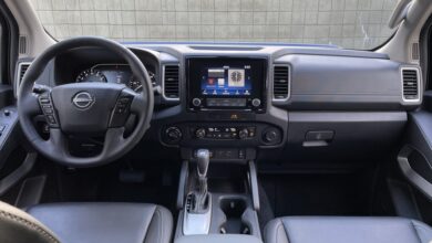 Review of interior Nissan Frontier 2022