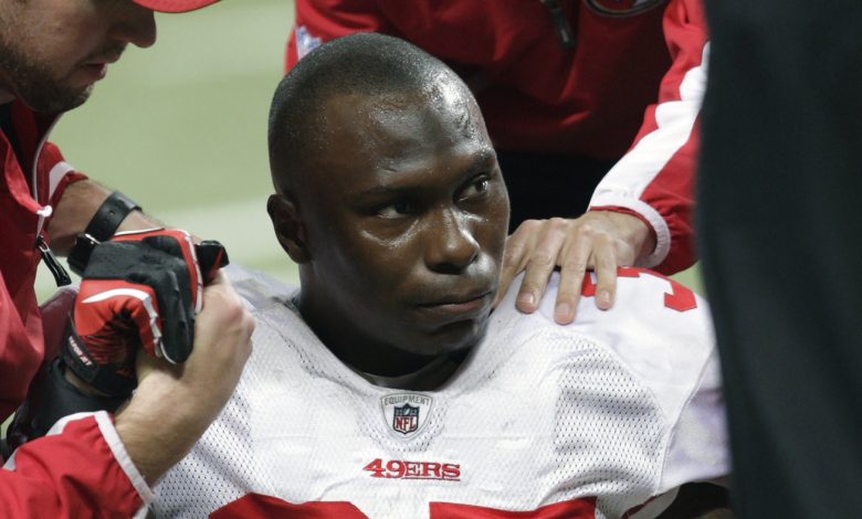 Former NFL player Phillip Adams kills 6 people with CTE, doctors say: NPR
