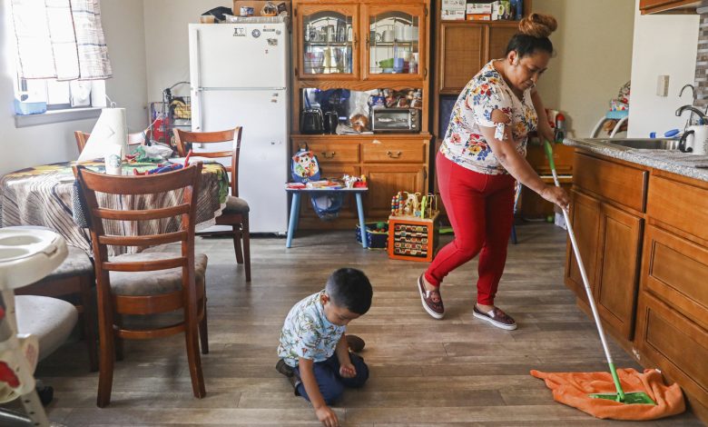 San Francisco votes to require paid sick leave for nannies and gardeners: NPR
