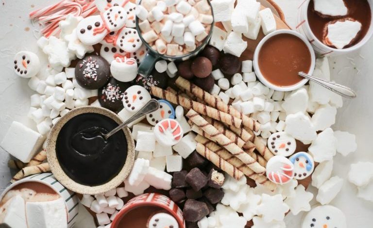 How to make a hot chocolate board even Santa will love