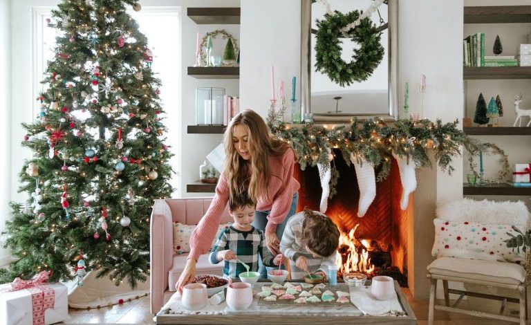 30 holiday activities for kids to keep things fun this season