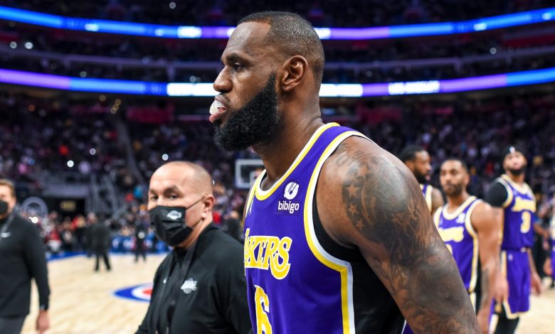 LeBron James joins NBA COVID-19 protocols;  How many games will the Lakers star miss?