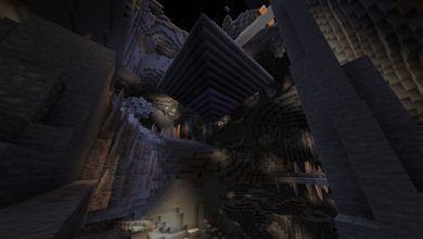 I made an upside down pyramid house in a beautiful Minecraft cave