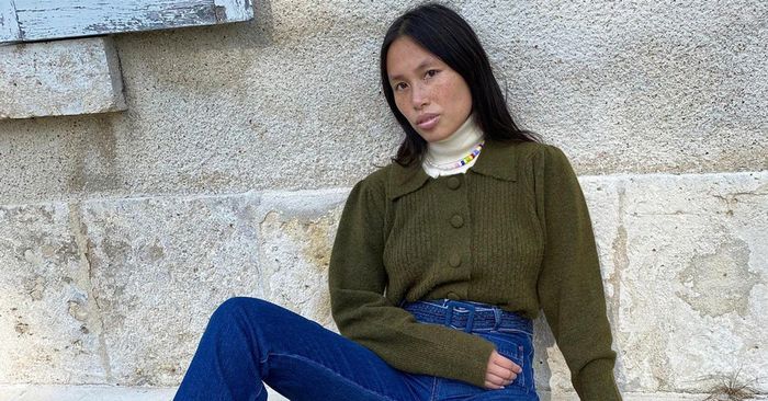 11 Trendy Sweater Outfits You'll See Everyone This Winter