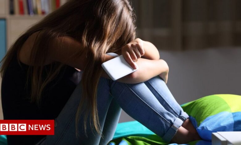 Self-harm guide includes advice for schools and prisons