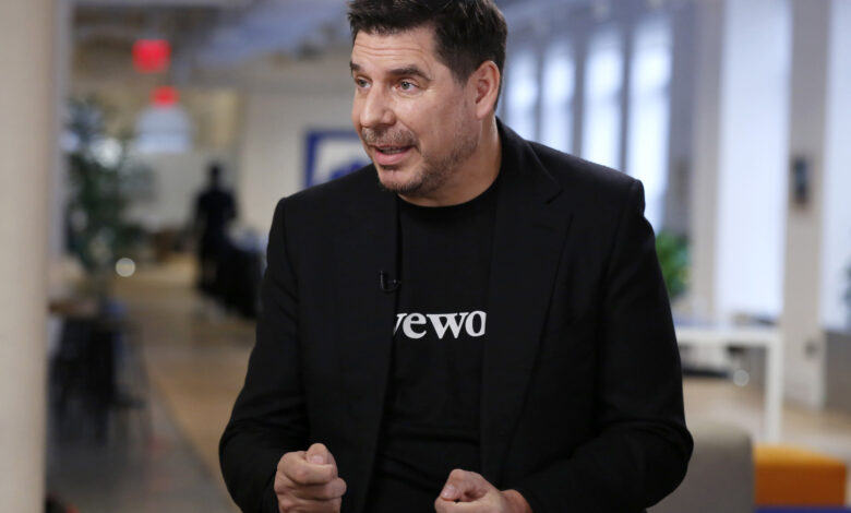 COO Claure leaves, new CEO named