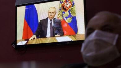 Hopes for resolving Ukraine tensions are low
