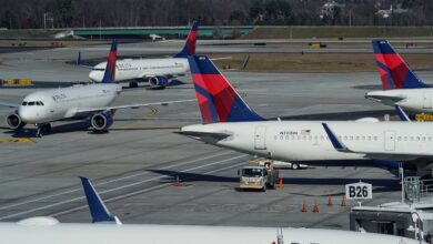What Delta Air Lines predicts for post-omicron business travel