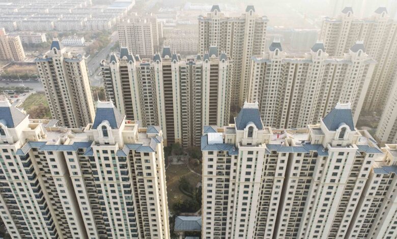 UBS says Chinese homebuyers are becoming more picky.  This is the bank's share game