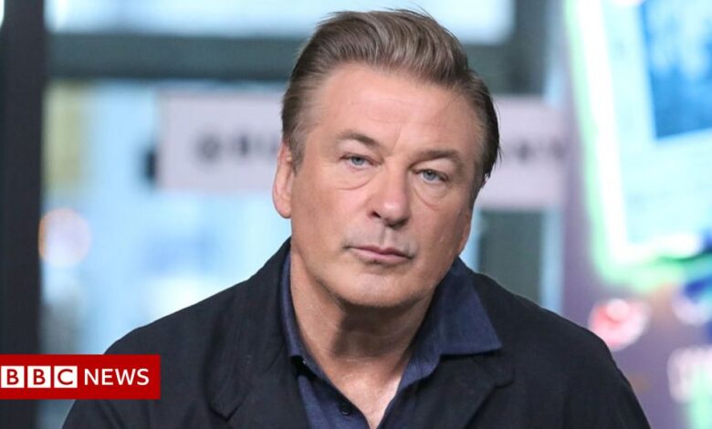 Rust: Alec Baldwin denies allegations of non-compliance with shooting probes