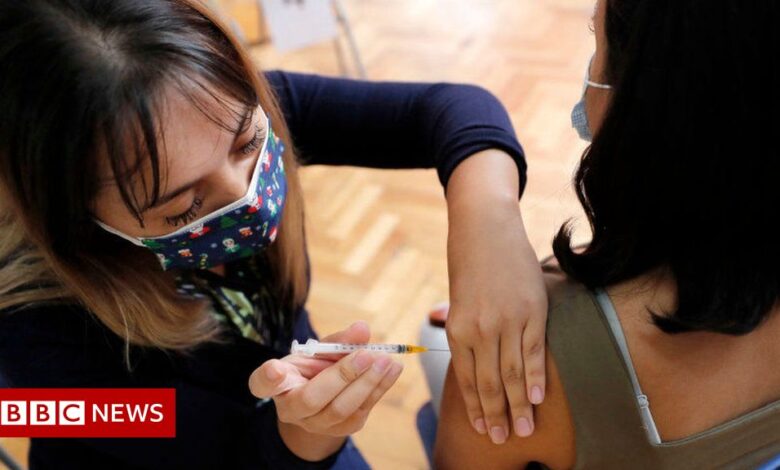 Covid: Chile begins fourth dose of vaccine amid increasing number of cases