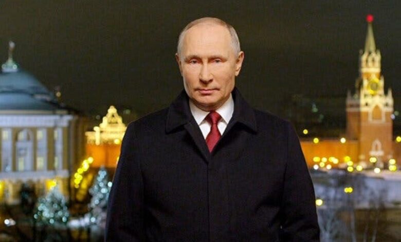 SHOCKING PICTURE: Russian President Vladimir Putin IS Fat.  .  .  Shaped like a 'bowling ball'!  (Image)