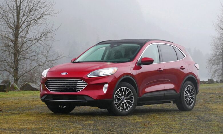 2022 Ford Escape Review | Hybrids are your best bet