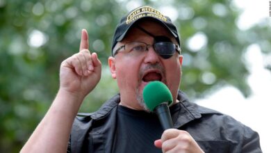 Oath Keepers leader and 10 others charged with 'ambitious conspiracy'