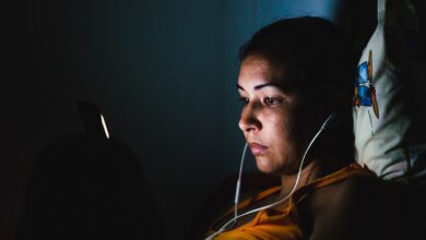 How to turn off your devices at night so you can sleep