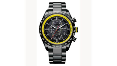 Limited edition Nissan Z watch with sports car colors 2023