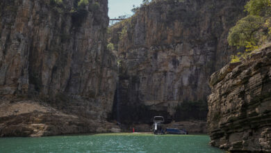 A rock wall falls on boaters in a lake in Brazil, killing 6: NPR