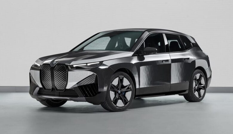 BMW iX Flow is a grayscale mood swing for the road