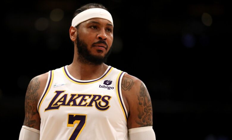 Charles Barkley, Shaq react to 76ers fans slamming Lakers' Carmelo Anthony: 'It won't stop me'