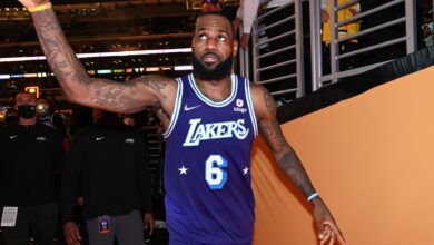 LeBron James excels as Lakers overtake Hawks to win best fourth consecutive game of the season