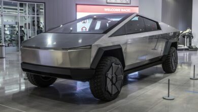 Tesla delays new models, doesn't work on budget model