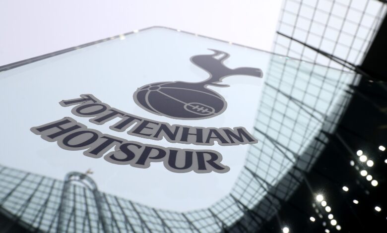 When was the last time Tottenham Hotspur won the title?  How many times have Spurs won the silver cup?