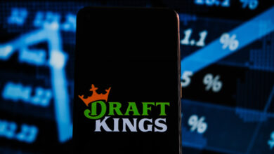 Wells Fargo downgrades DraftKings to parity on view there's a long way to go to recovery