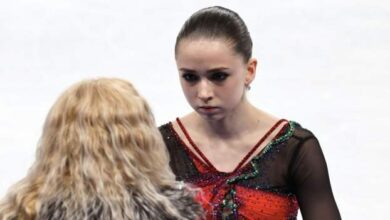 Winter Olympics: Kamila Valieva 'chilled' by entourage - IOC
