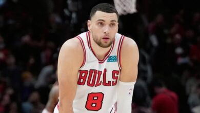 Bulls All-Star Visit a Knee Specialist in Los Angeles