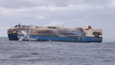 The rough sea delayed the salvage operation of the burning luxury car carrier
