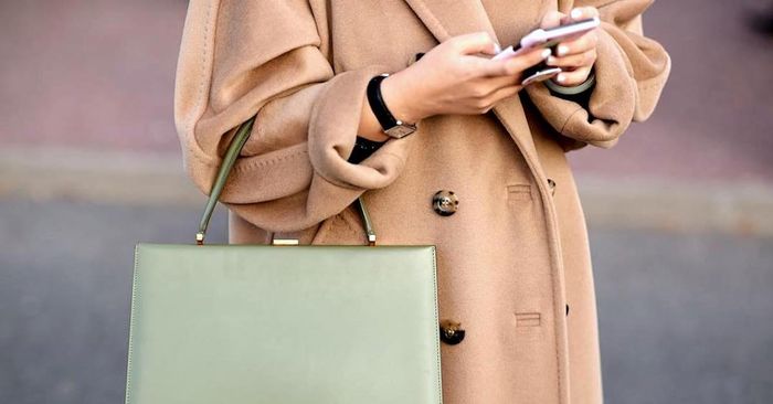 29 Fashionable long woolen coats for women