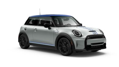 2022 Mini Hardtop Brick Lane Edition is inspired by London's East End