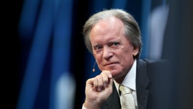 Bill Gross sees potential for stagflation, says he won't be a stock buyer here