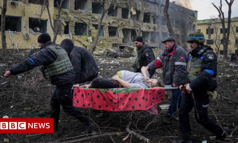 Ukraine war: Pregnant woman and baby die after being hospitalized