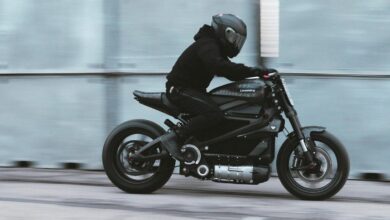 Electric motorcycle maker LiveWire aims to sell 100,000 bikes by 2026