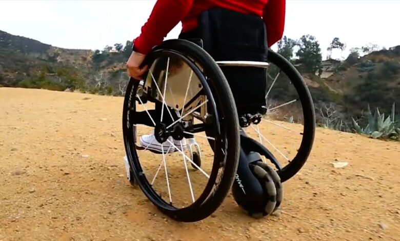 This system controls the wheelchair manually to reduce shoulder strain