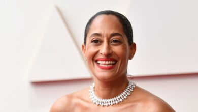 Tracee Ellis Ross wins an Oscar on the red carpet with unmissable style