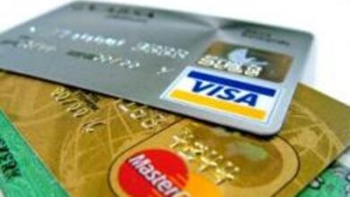 What is the difference between a credit, debit and charge card?