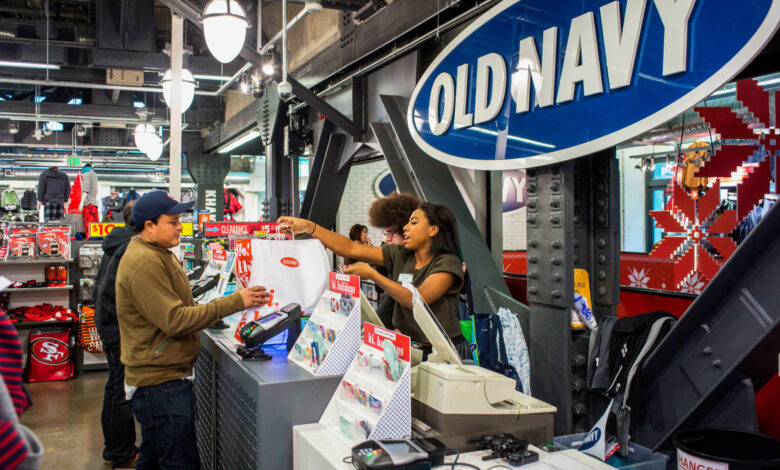 Old Navy CEO leaves as parent company Gap cuts sales guidance