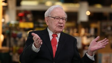 Warren Buffett's charity lunch auction is back, bid it on eBay