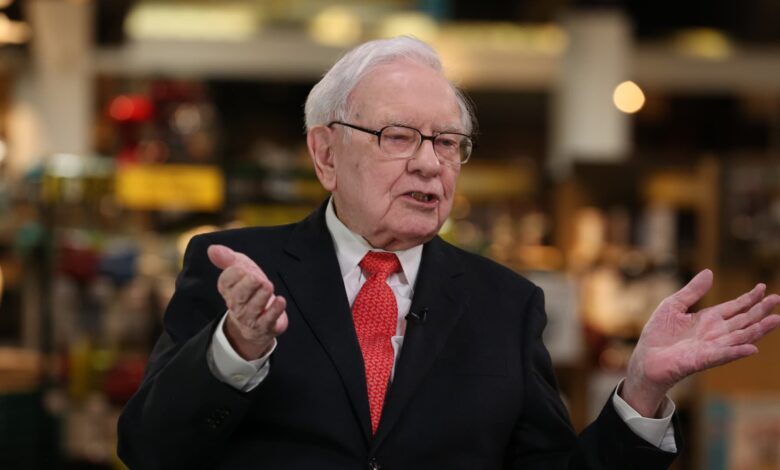 Warren Buffett's charity lunch auction is back, bid it on eBay