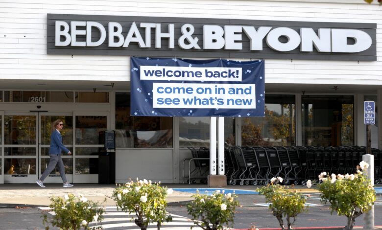 Income from Bed Bath & Beyond (BBBY) Q4 2021
