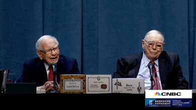 Warren Buffett tore up Wall Street for turning the stock market into a 'gambling room'