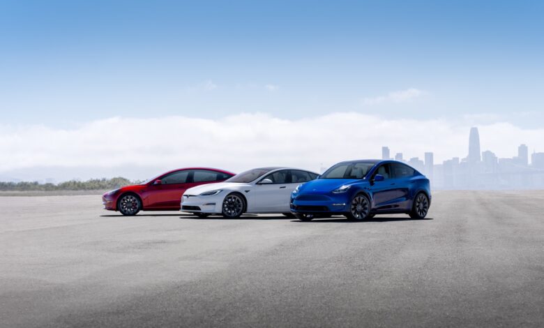 Delivery records for Tesla, Polestar EVs at Hertz, EV supply chain, Nio smartphones: Car News Today