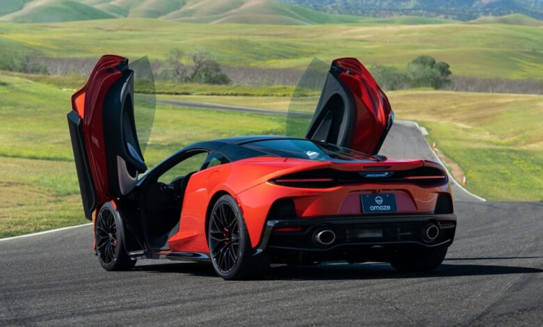 Win Mother's Day by giving your mom a McLaren GT 2022