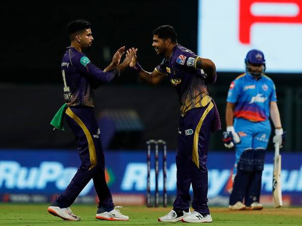 DC vs KKR, IPL 2022 live score: Umesh wins first ball for Shaw after 147 chases