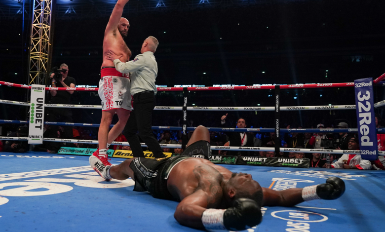 Fury Retains!  Tyson Topples Whyte with a brutal 6th round Uppercut