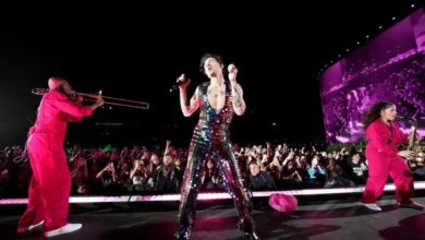 Harry Styles joined by 'Star-Struck' Shania Twain for surprise performance at Coachella