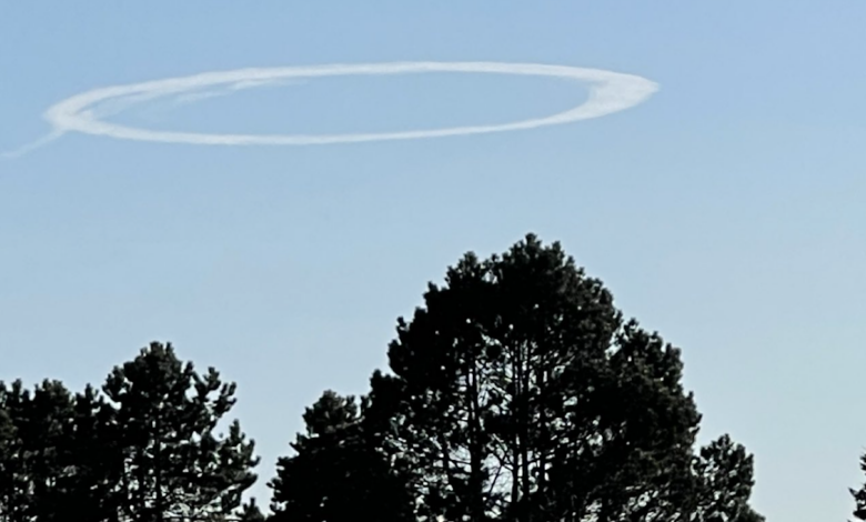A Mysterious Cloud Circle Appears Near Victoria and the San Juans